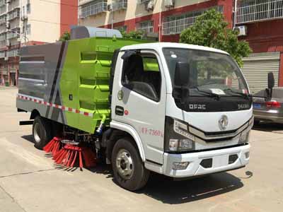 国六东风多利卡1.5方水+4方尘扫地车