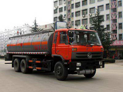 21方东风153化工液体运输车