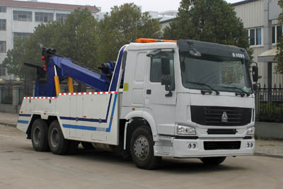 重汽后八轮清障车