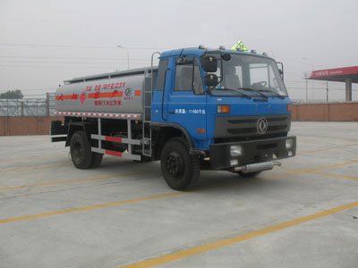 8立方东风运油车