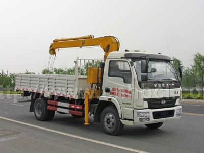 国四跃进随车吊