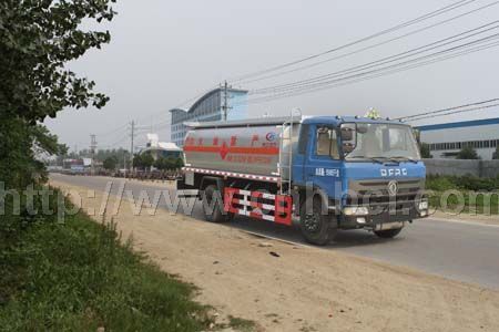 国四东风153运油车