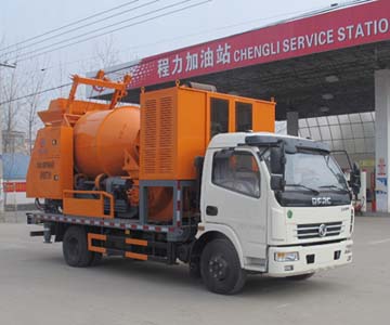 国四东风多利卡车载式泵车