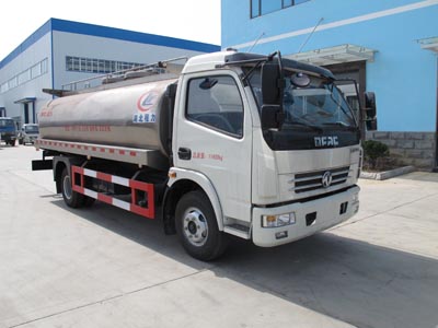国五东风多利卡奶罐车