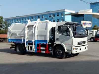 国五东风压缩式对接垃圾车