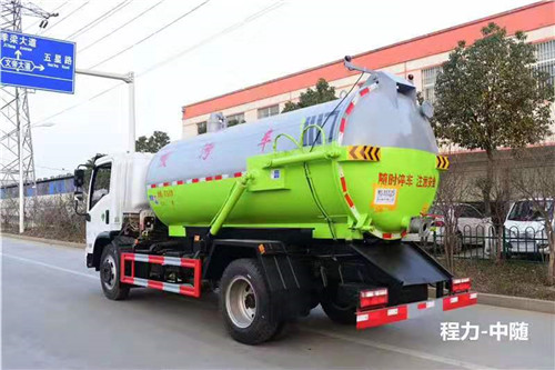 国六东风多利卡8方吸污车 (3).jpg