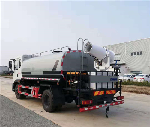 东风天然气NG国六多功能抑尘车.jpg