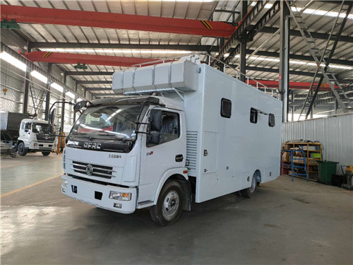 国五东风多利卡餐车 (6).jpg