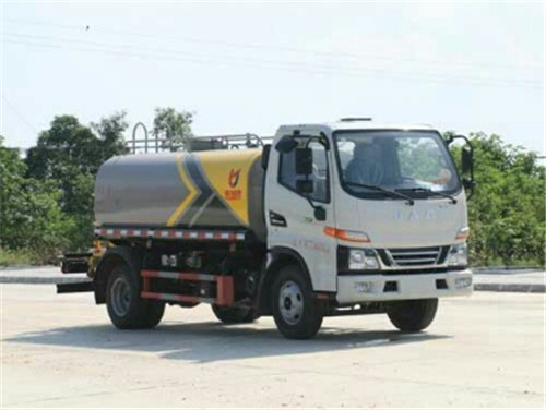 江淮骏铃V3 国五5方洒水车 (1).jpg