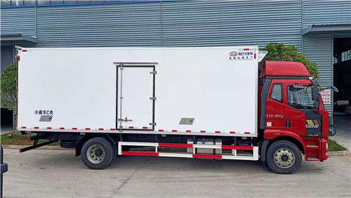 国六解放J6L精英版7.5米冷藏车，10吨国六冷藏车