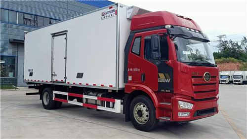 国六解放J6L精英版7.5米冷藏车，10吨国六冷藏车