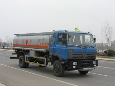 东风153型15吨化工液体运输车