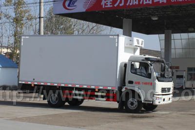 厢长5.05米东风多利卡冷藏车