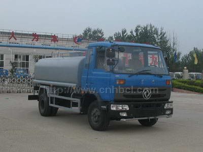东风三平柴洒水车