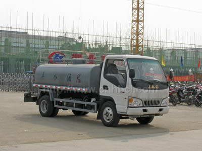 江淮4吨洒水车