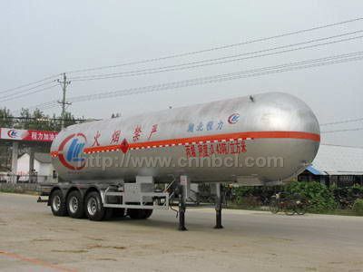 55方压力容器槽罐运输车|丙烯运输槽罐车