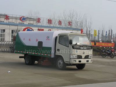 东风福瑞卡小型扫路车