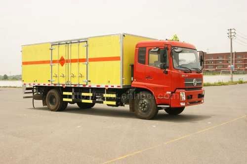 东风天锦9.4吨爆破器材运输车